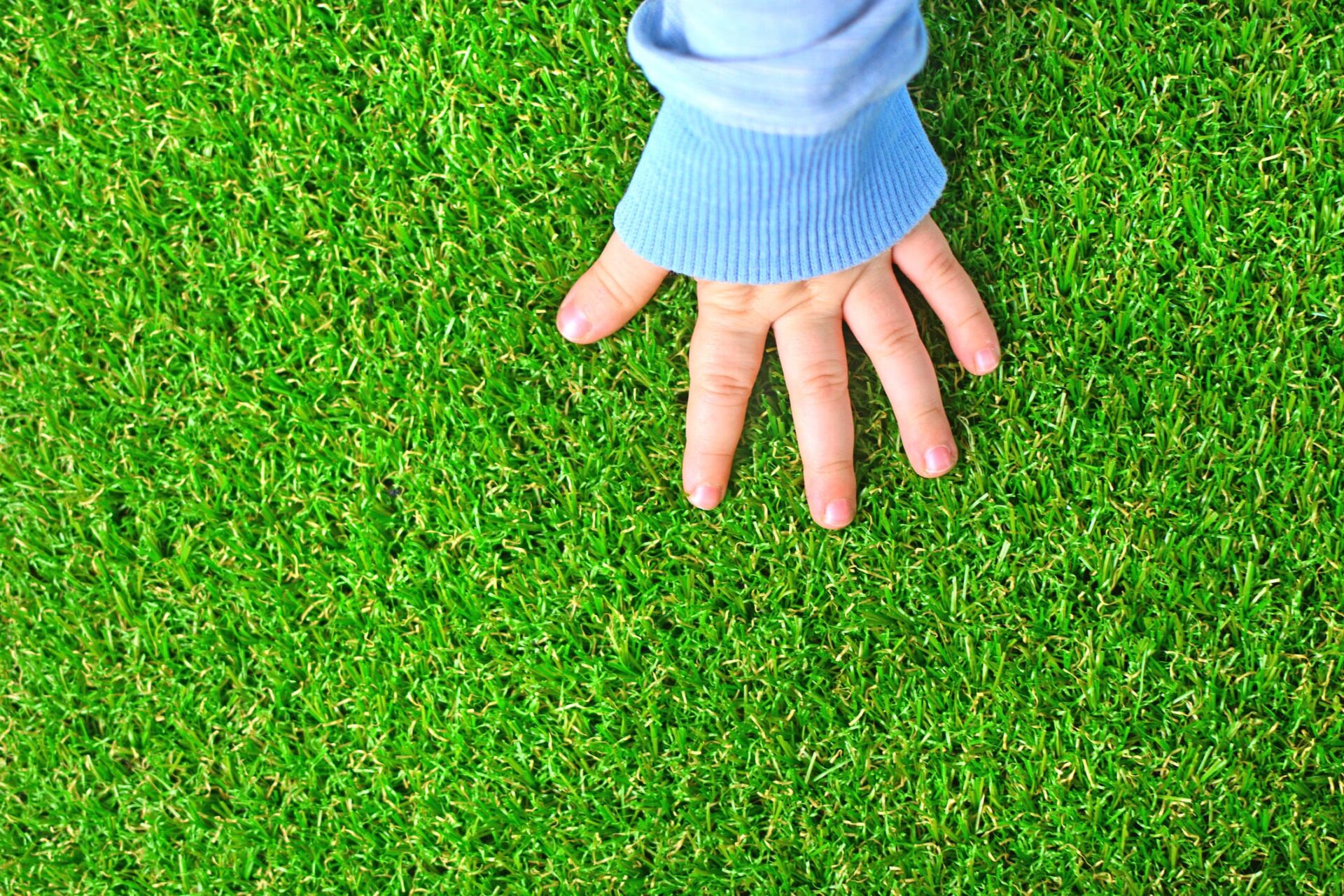 artificial-grass-at-nursery-lancaster